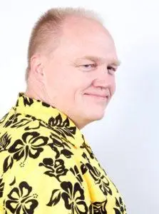 Kirjoittaja Tapani Bagge, kuva: Ahlbäck Agency