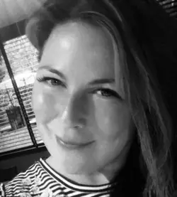 Auteur Marjon Hoffman, foto door Ploegsma