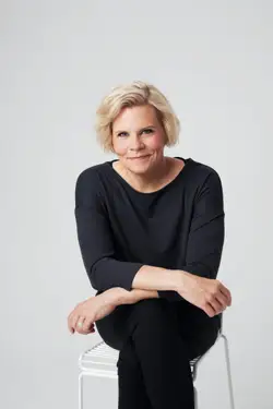 Kirjailija Paula Noronen, kuvan oikeudet Otto Virtanen